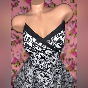 Betsey Johnson black white Marilyn Cotton dress xox kiss lightning embroidered